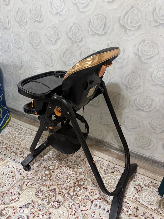 Детский столик в хорошем состоянии