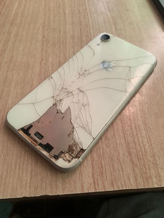 iphone XR в хорошем состоянии