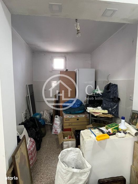 Casa de vanzare D+P+E+M cu 5 camere în Livada De Bihor