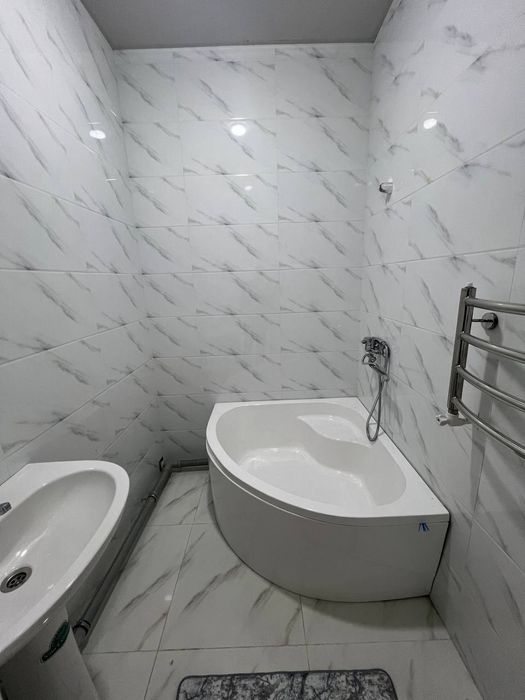 Сергили спутник 16а 16этажкани 8этажи 82квадрат  72минг