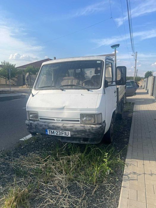 Nissan Trade 3.0 Diesel – 1994 – Platformă – Înmatriculat