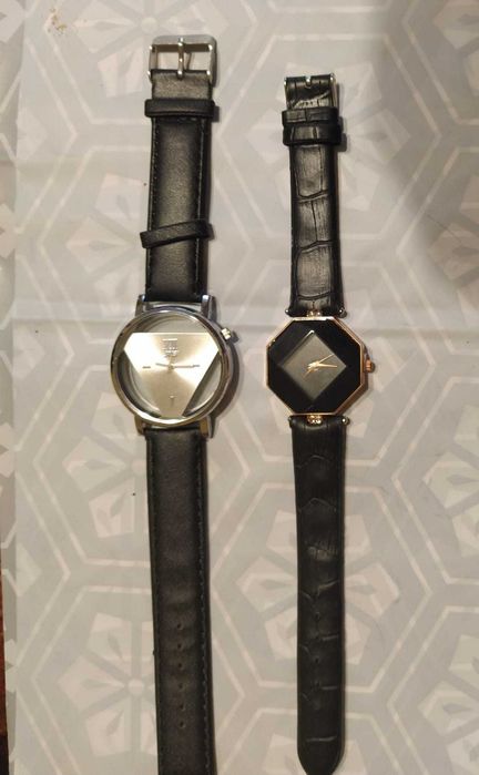 Vand 2 ceasuri de mana pentru femei in Timisoara