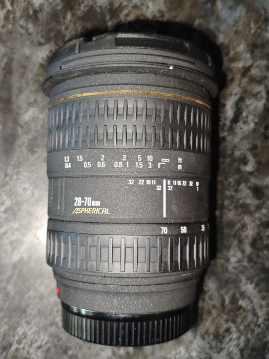 Sigma f/2.8 Camera Lenses 28-70mm Focal