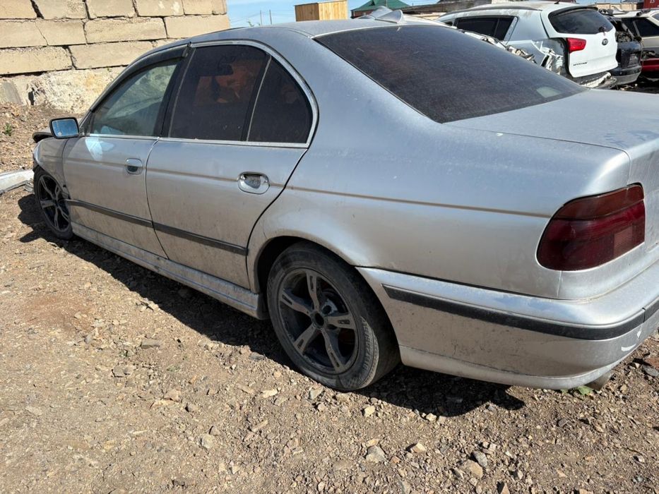 BMW БМВ Е39 по запчастям