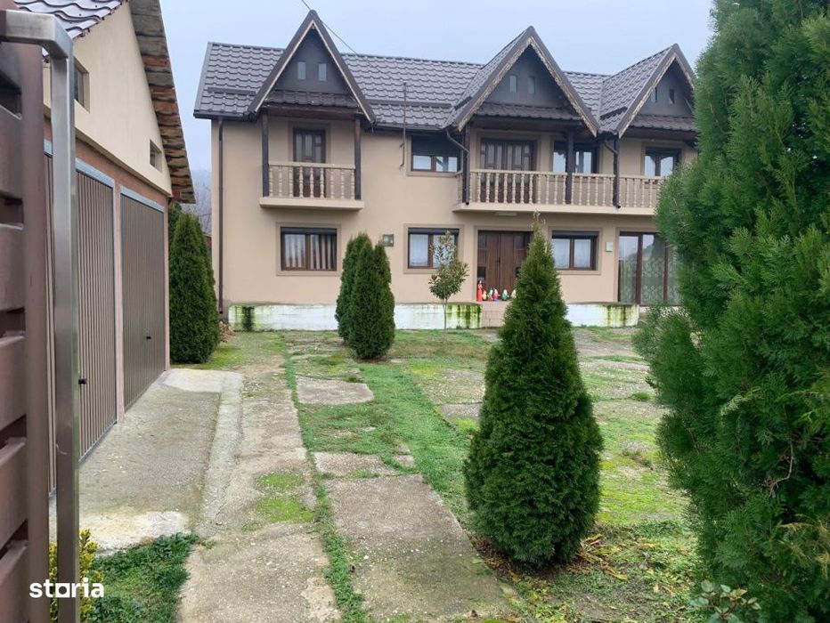 Casa P+1, 220 mp, teren 4500 mp, zona Bobicesti