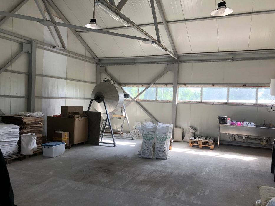 Продам пром. базу в Есике