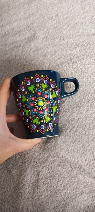 Рисувани чаши с мандала