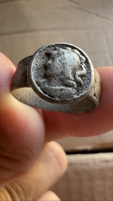 Продам  древное кольцо!!!