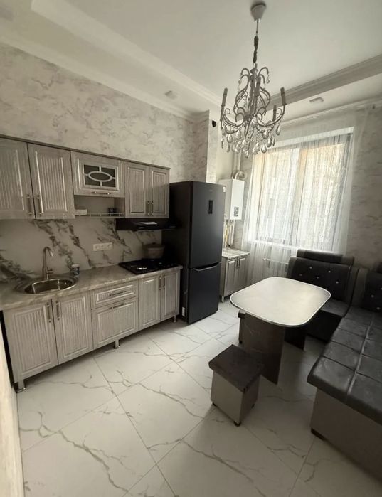 Сдается 2 ком Сергели напротив Машина базар. Сугдиена Махалла.