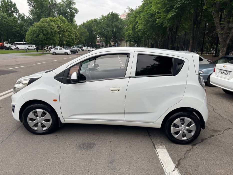 Chevrolet Spark 2011 — 2