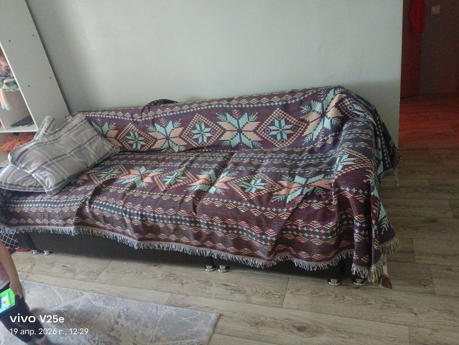 Отдам даром диван