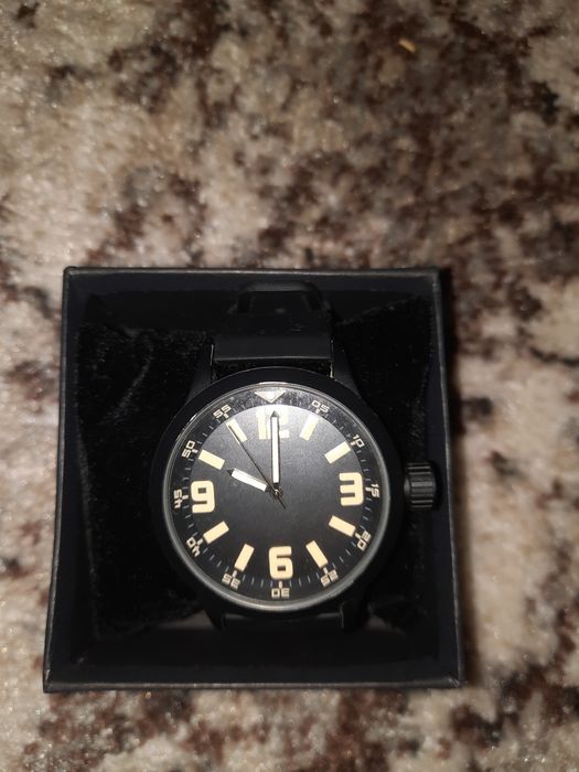 Ceas elegant. 150 lei