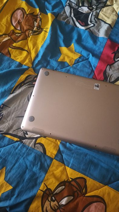 Vand laptopuri piese