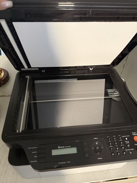 Принтер Samsung Xpress M2070FW