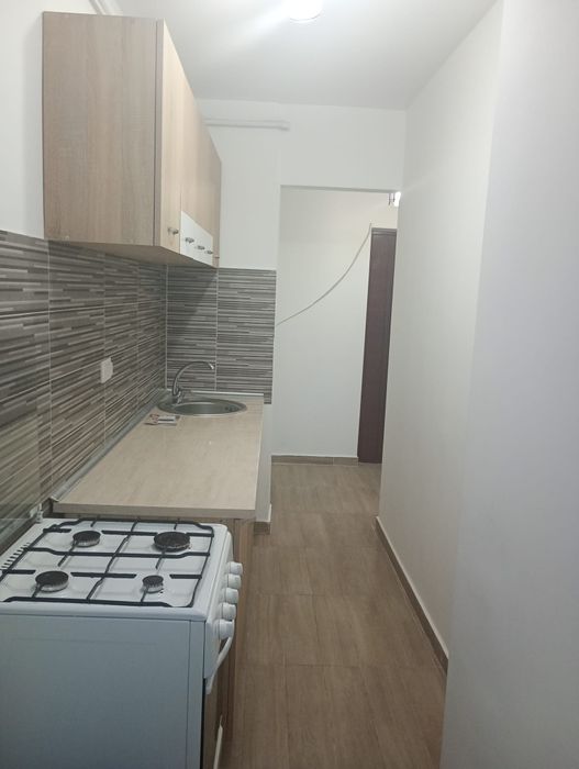 Garsoniera de închiriat