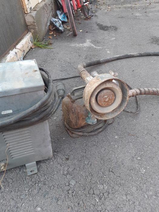 Продам вибратор для бетона.Преобразователь.