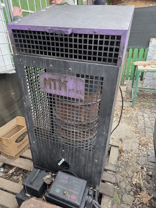 Vând sobă ulei ars MTM 17-33