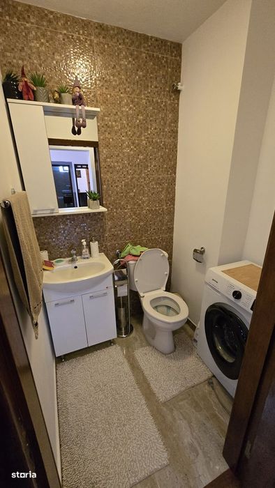 Ofer spre închiriere apartament modern