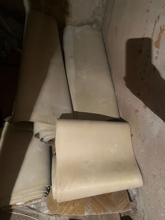 Продам старый линолеум