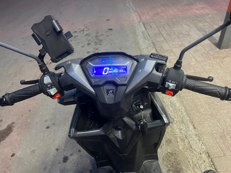 Продам скутер sonlink