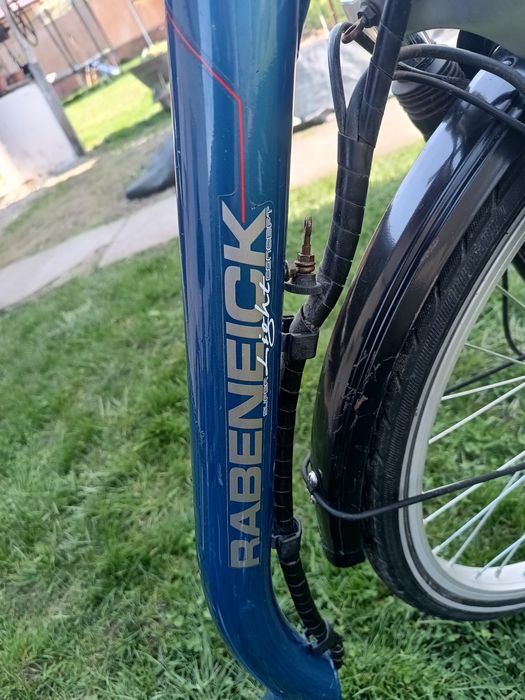 Bicicletă triciclu cu baterie