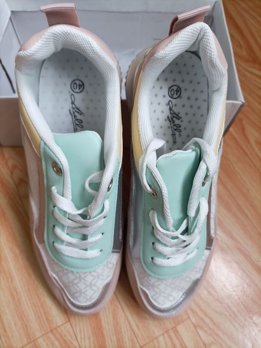 Дамски маратонки - номер 40 - Чисто нови