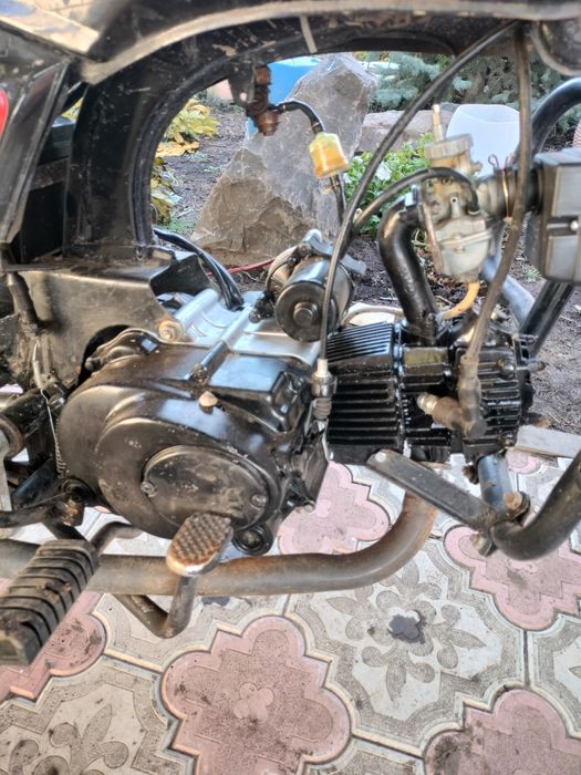 мопед 110 куб  проходит обкатку