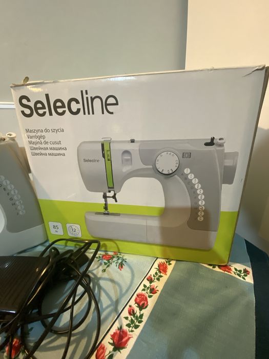 Masina de cusut Selecline