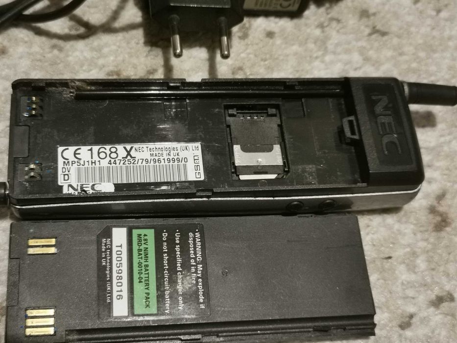 Мобилен телефон NEC mp5j1G1