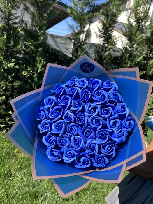 Buchete trandafiri spun/ ziua îndrăgostiților cadou