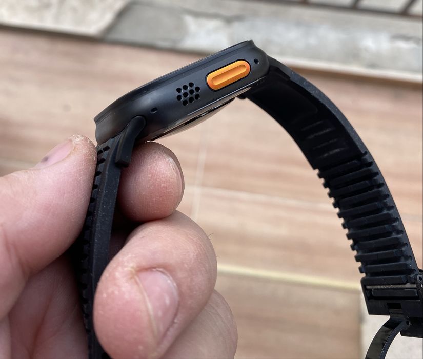 Apple watch ultra 2 titanium milanese loop