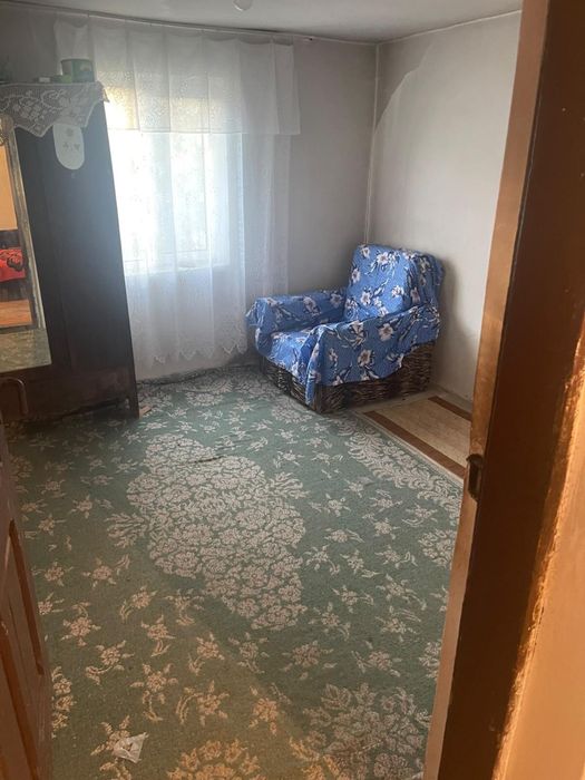 Casă locuibilă + 4.131 mp teren,județ Gorj, comuna Vladimir, sat Frasin.