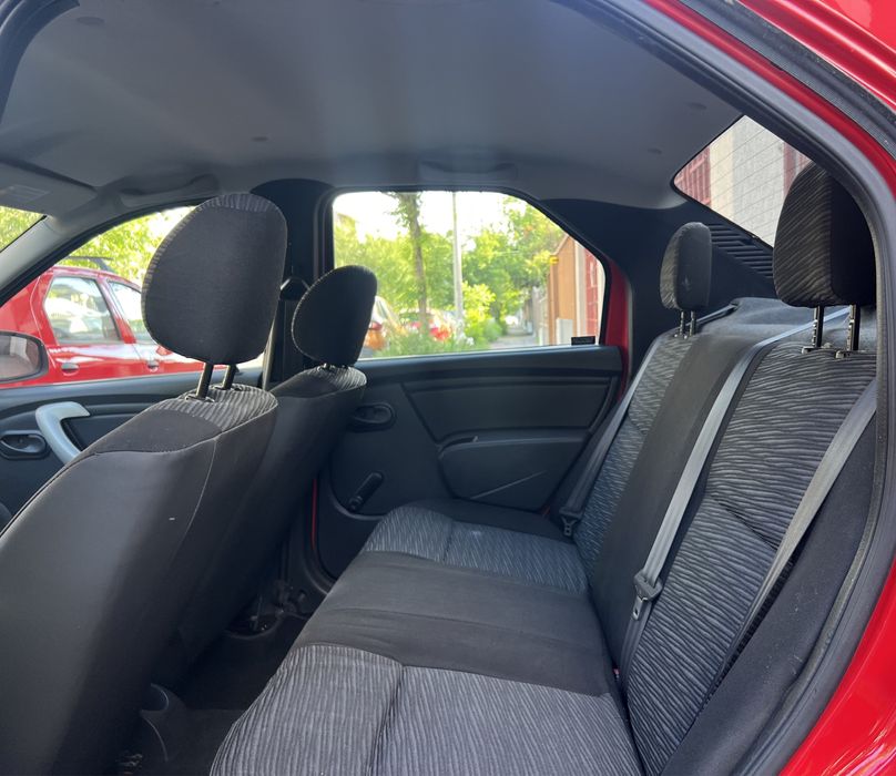 Dacia Logan doar 13.000km 1.4mpi unic propietar