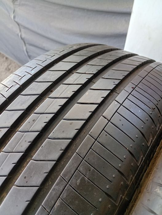 Перфектни 2бр.215/45/18 Bridgestone T005 dot0222