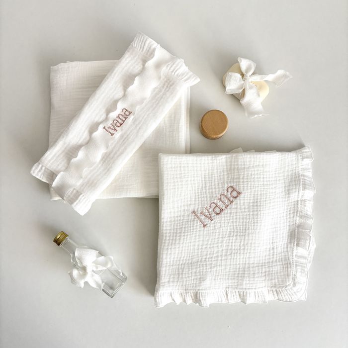 Trusou musalina personalizat pentru botez