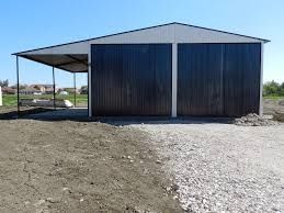 Garaj metalic din panouri sandwich  3 x 5m