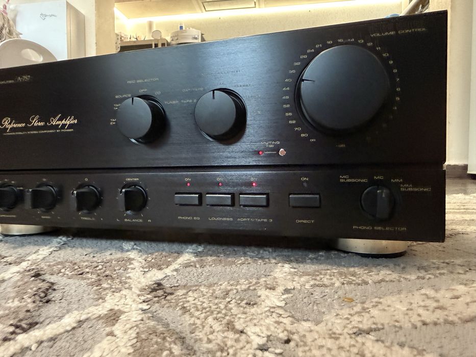Pioneer A-757 Стерео усилвател