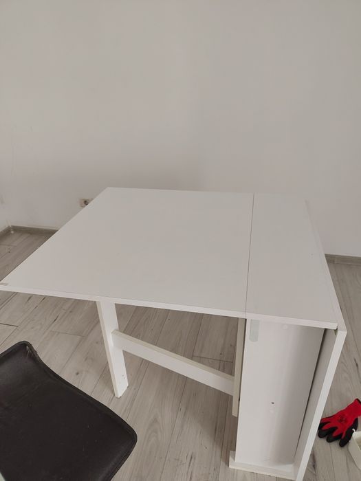 Masă 8 persoane impecabilă