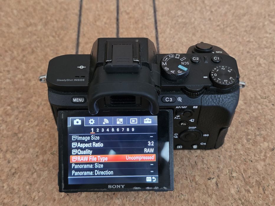 Sony a7II + грип и 5 батерии