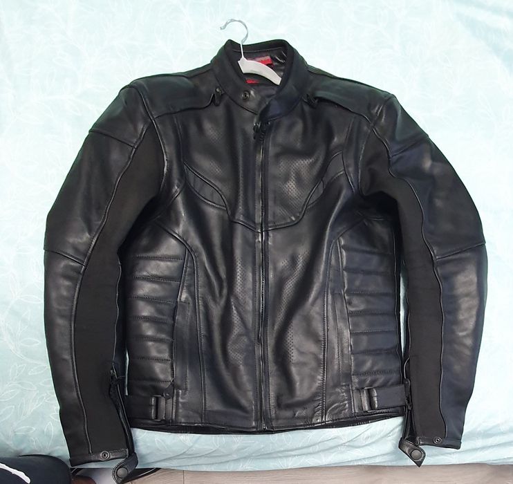 Geaca moto din piele