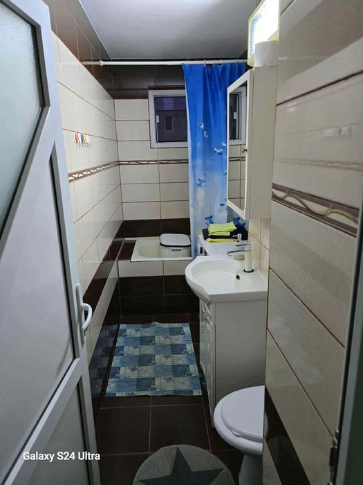 Inchiriez Apartament cu 2 Camere