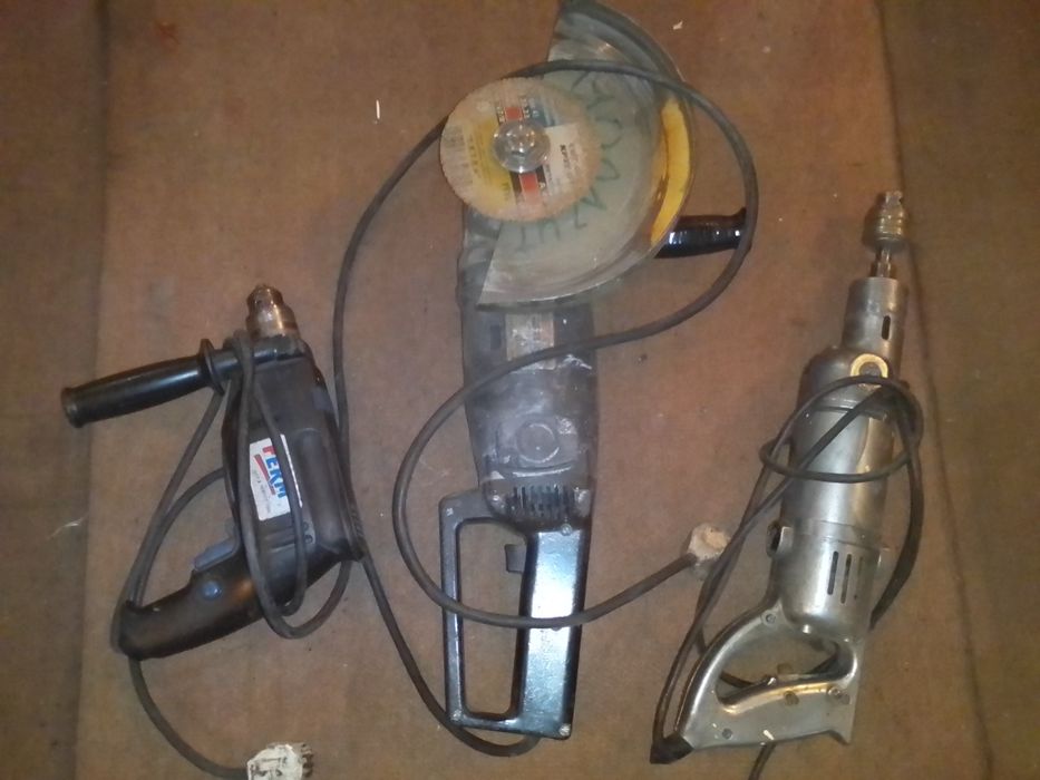 Электроинструмент продам