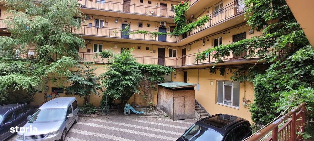 De vânzare apartament cu 2 camere, pe strada Horea