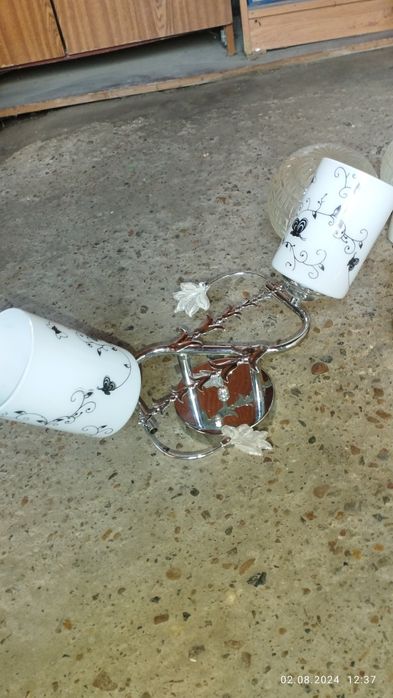 Продам светильники.