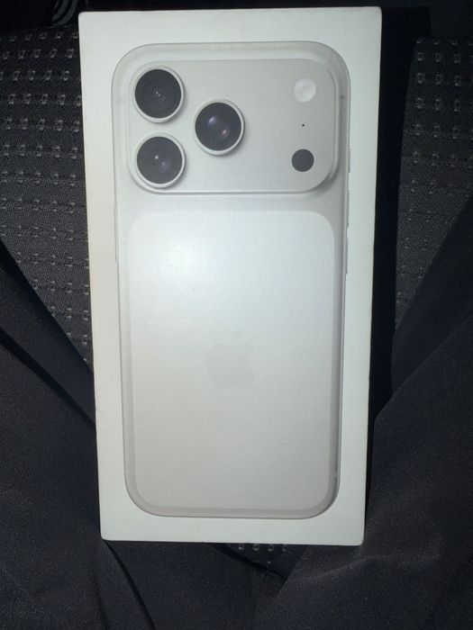 iPhone 17 pro 256GB Silver