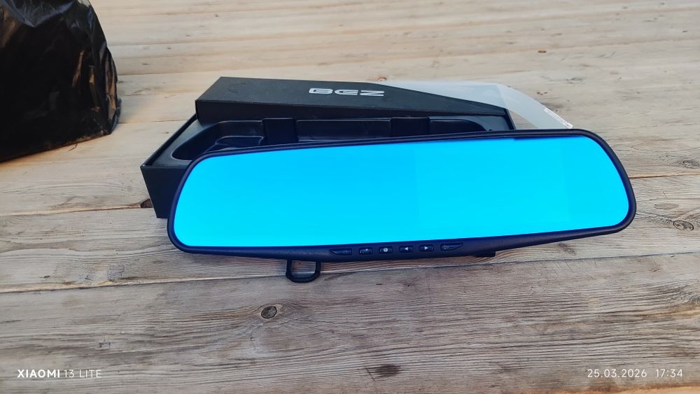 продаётся видеорегистратор в хорошом состаяние