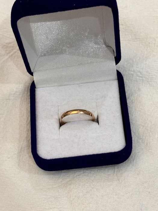 Обручальное кольцо