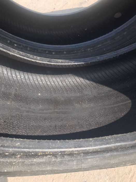 Авто шина балон.