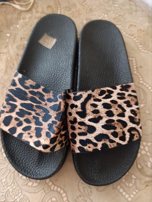 Макасины, кроссовки