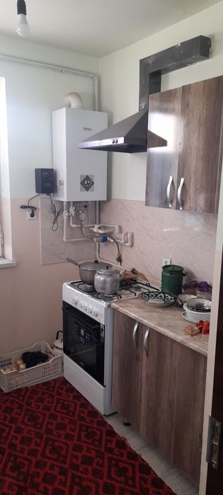 Uy sotiladi srochna